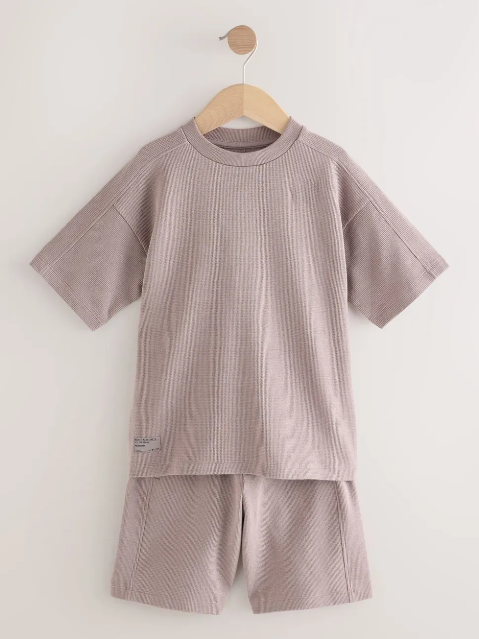 Nertsgrijs/bruin - Set van T-shirt met textuur en korte mouwen en shorts (3 - 16 jr)