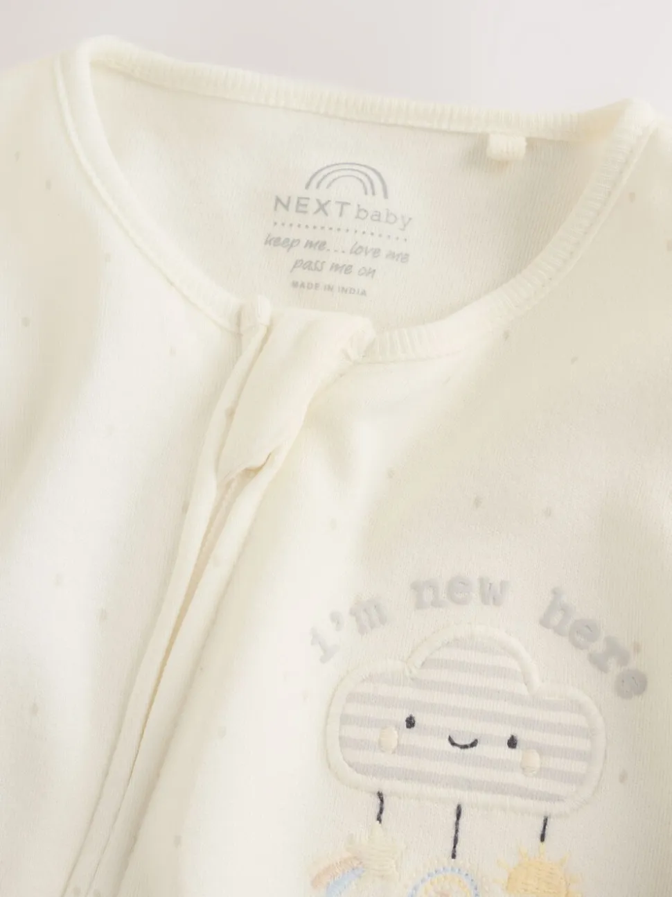 Neutraal - Im New Here Sleepsuit And Hat Set (0-9mths)