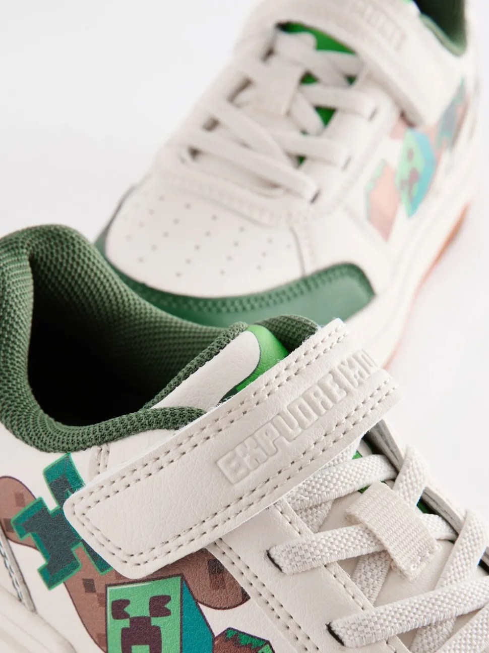Neutraal - Minecraft sneakers met klittenband en elastische veters