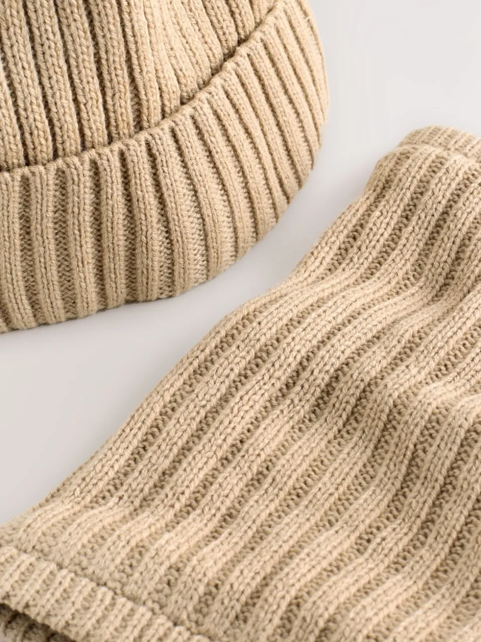 Neutraal - Pom Beanie Hat & Snood Set 2 Piece (1-16yrs)