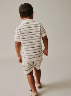 Neutraal - Set van gebreid poloshirt met textuur en reverskraag en shorts (3mnd -10jr)