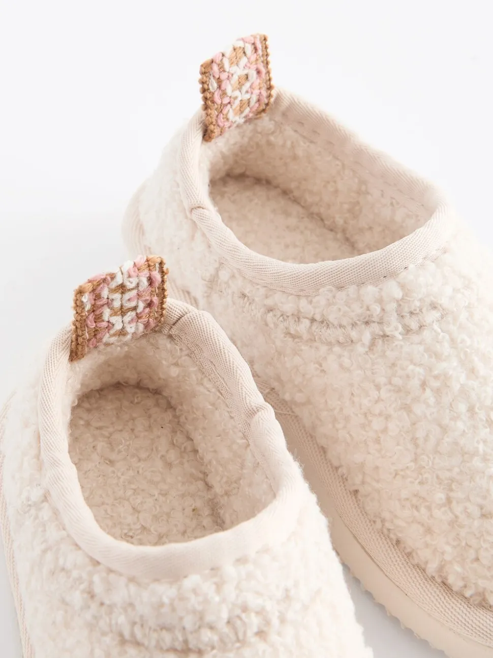 Neutraal borg - Shoot pantoffels