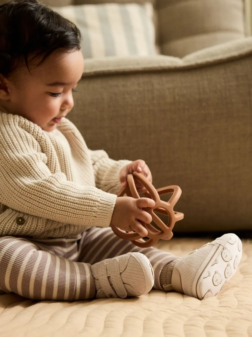 Neutraal met beren - Babysneakers met klittenbandsluiting (0-2mnd)