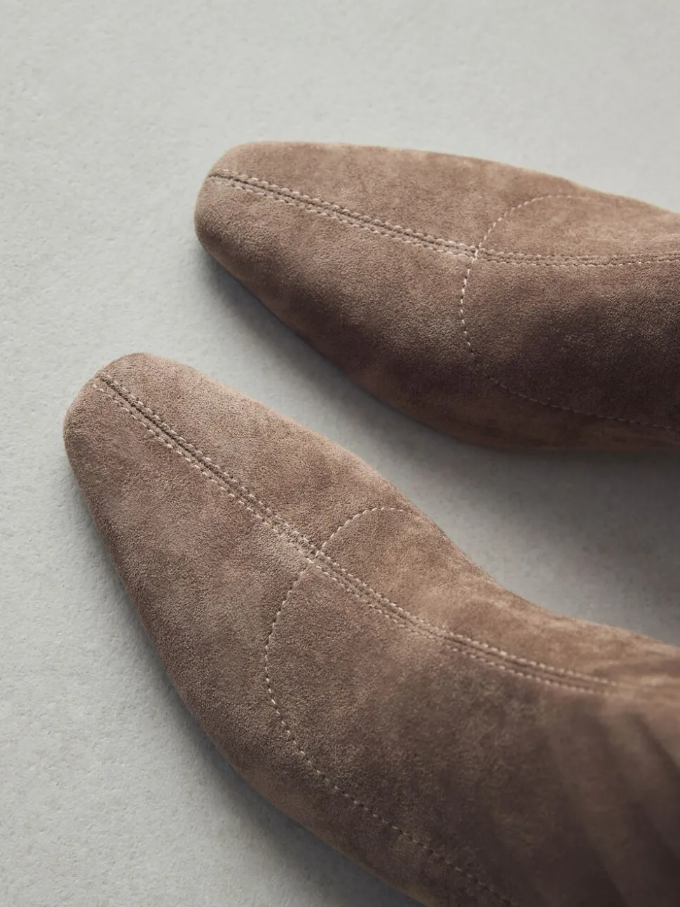 Neutraal taupe - Chisel Toe Block Heel Sock Boots