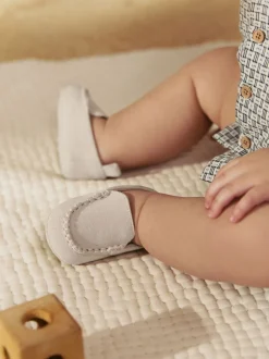 Neutrale instappers - Suède babyschoenen (0-2mnd)