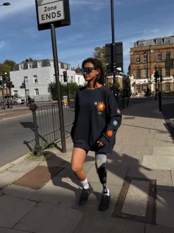 Never Fully Dressed - Katoenen sweatshirt