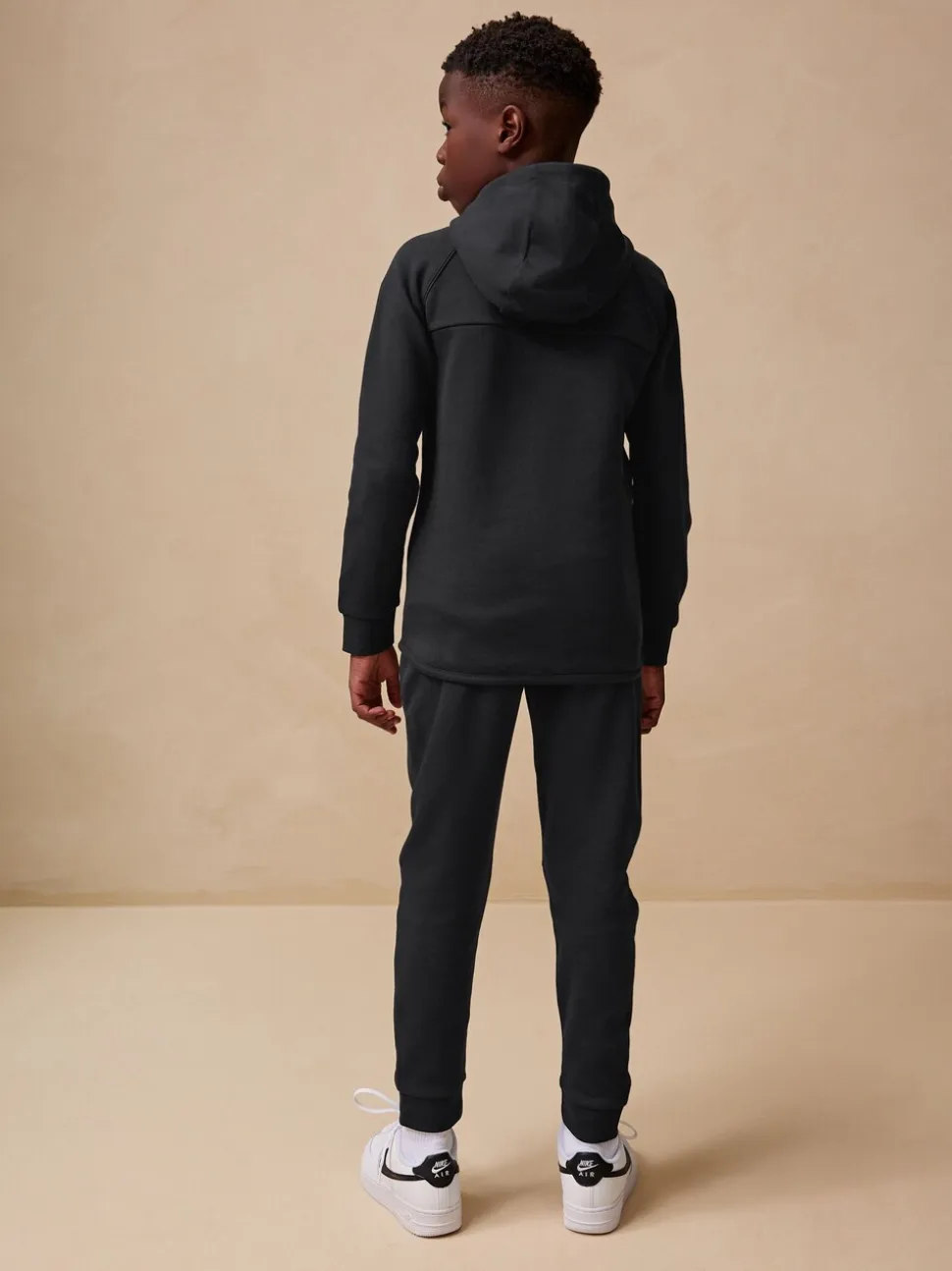 Nieuw zwart - Tech Sportswear Hoodie and Joggers Set