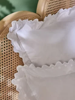 Nina Campbell Set of 2 Jester Scallop Spot 200 Thread Count Pillowcases