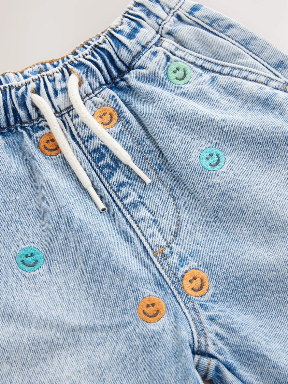 Normaal blauw - 100% katoenen denim jeans met borduursel (3mnd -7jr)