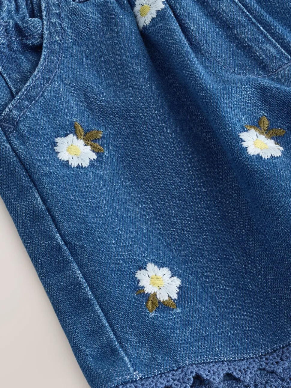 Normaal blauw - Daisy Embroidered Denim Shorts (3mths-7yrs)