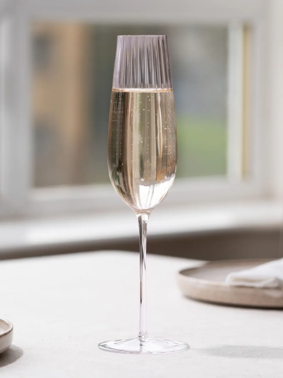 Nude Set of 2 Round Up Sparkling Wine Glasses