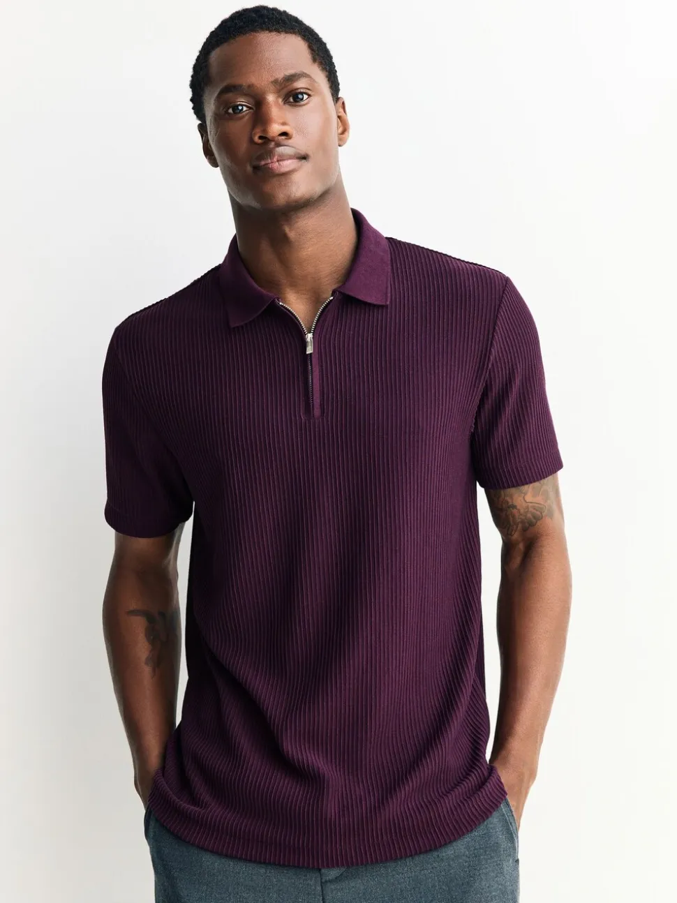 Paars - Smart poloshirt met textuur en rits