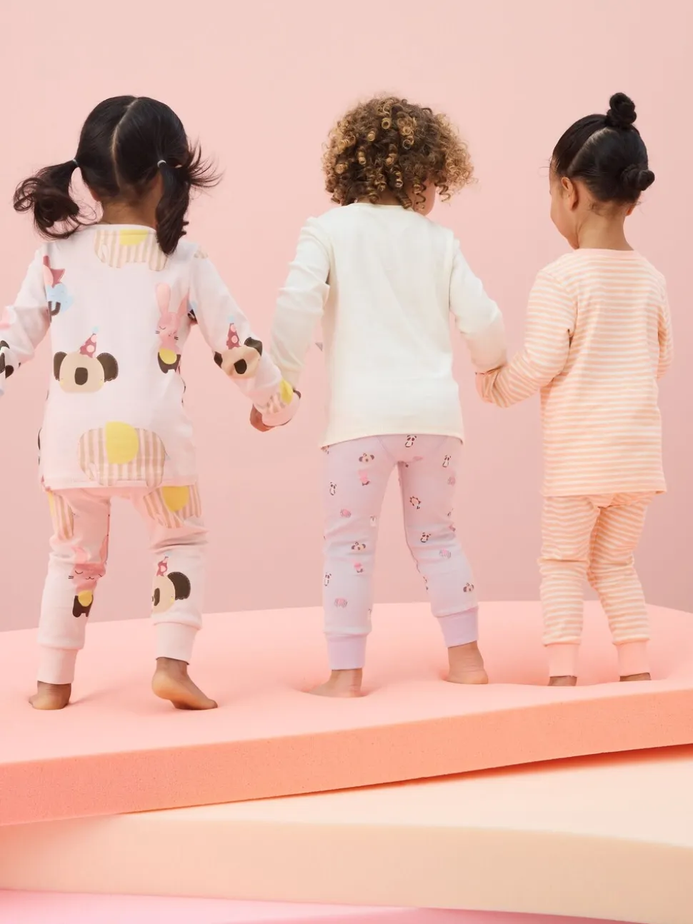 Pastel met tekenfiguurtjesprint - Knus pyjama met lange mouwen 3 Pack (9maanden -12jaar)