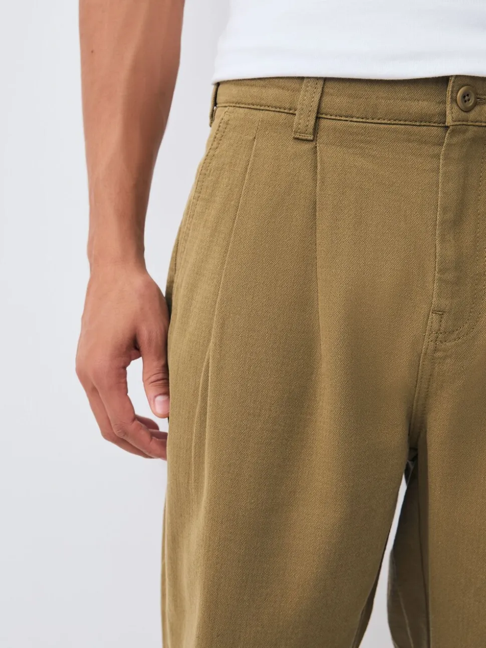Pastelgeel - Authentic Twin Pleated Textured Trousers