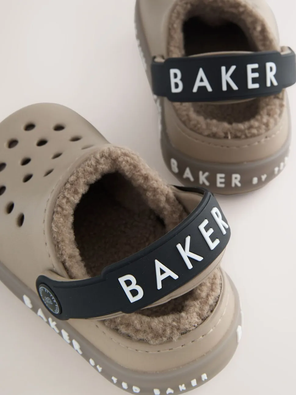 Pastelgeel - Baker by Ted Baker met borg gevoerde klomppantoffels