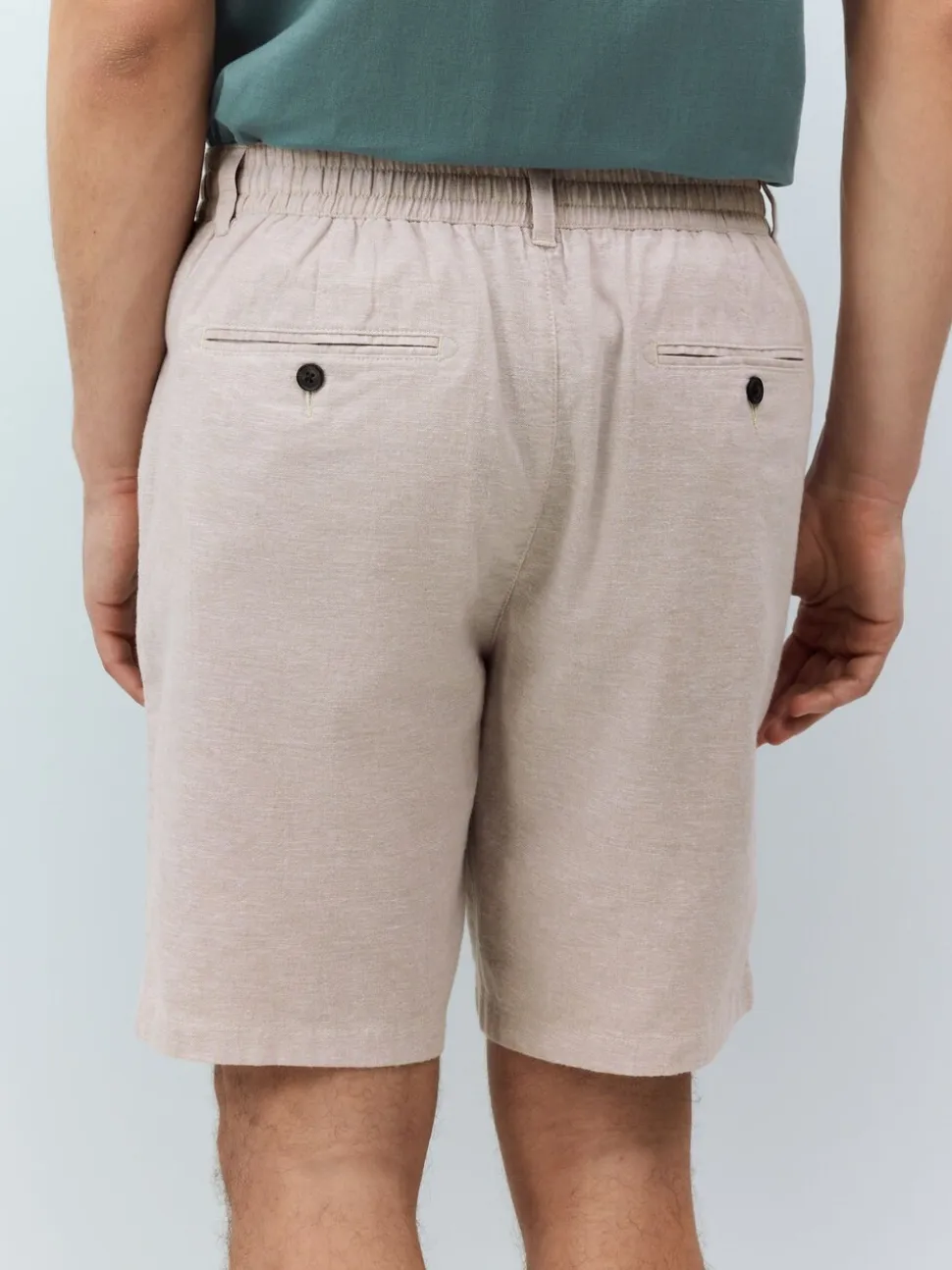 Pastelgeel - Korte chino met elastische taille met hoog linnenpercentage
