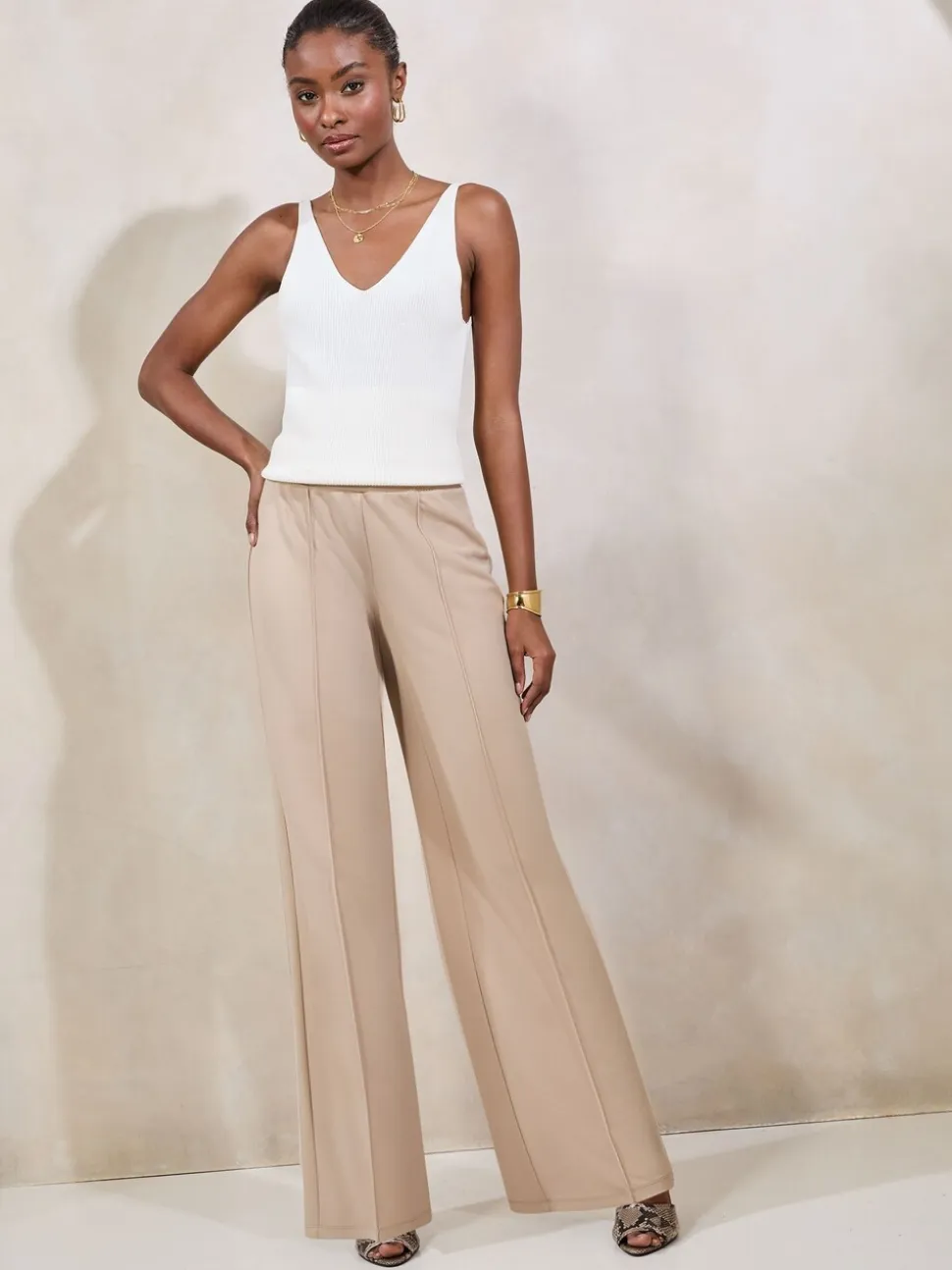 Pastelgeel - Lipsy - Broek met wijde pijpen en hoge taille