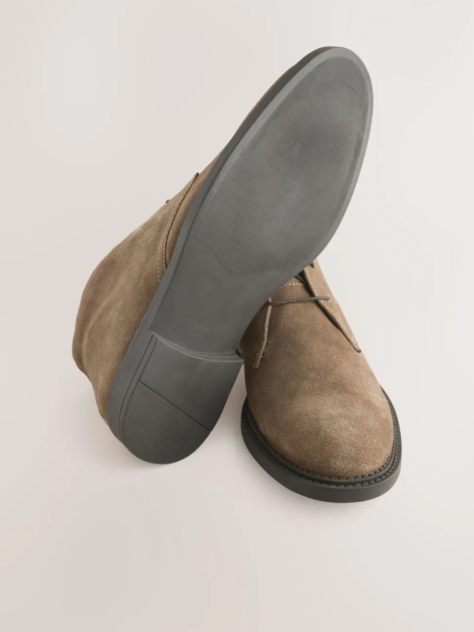 Pastelgeel - Smart Suede Chukka Boots