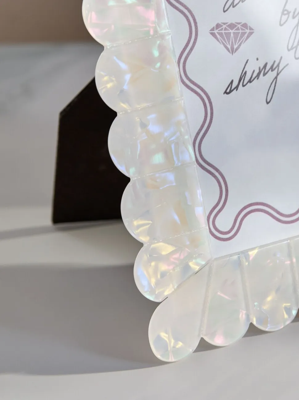 Pearlescent Scallop Photo Frame