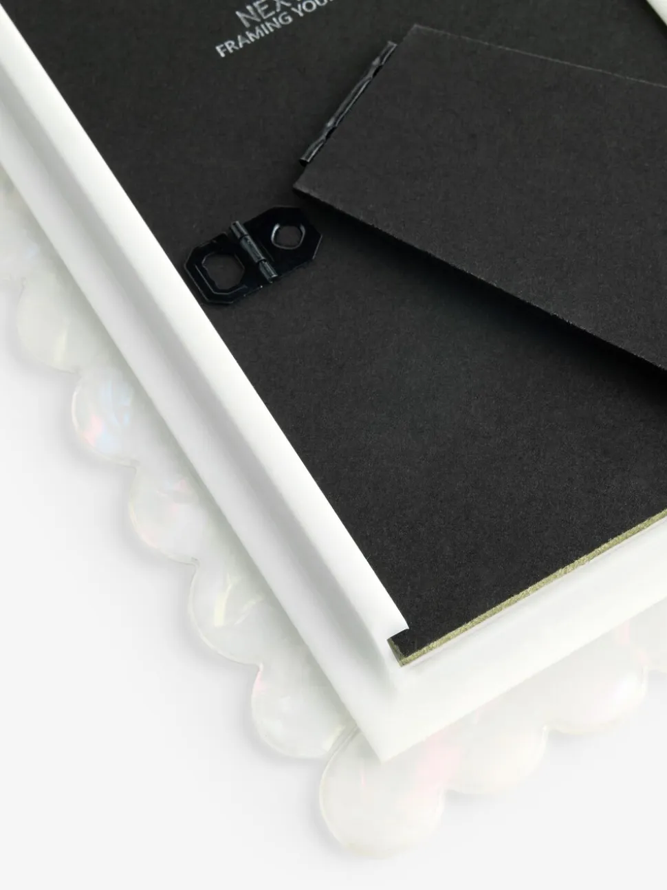 Pearlescent Scallop Photo Frame