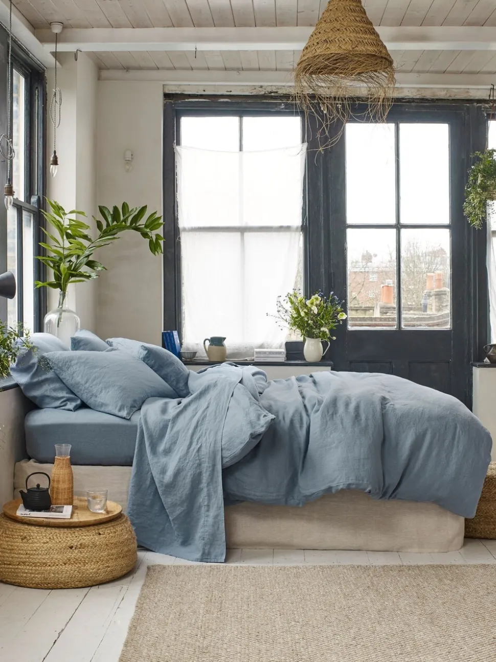 Piglet in Bed 100% Linen Duvet Cover