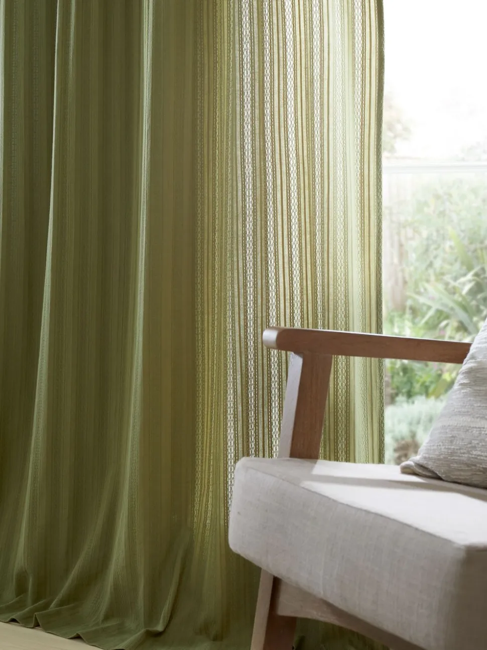 Pineapple Elephant doorzichtige Zofia voile met broderie