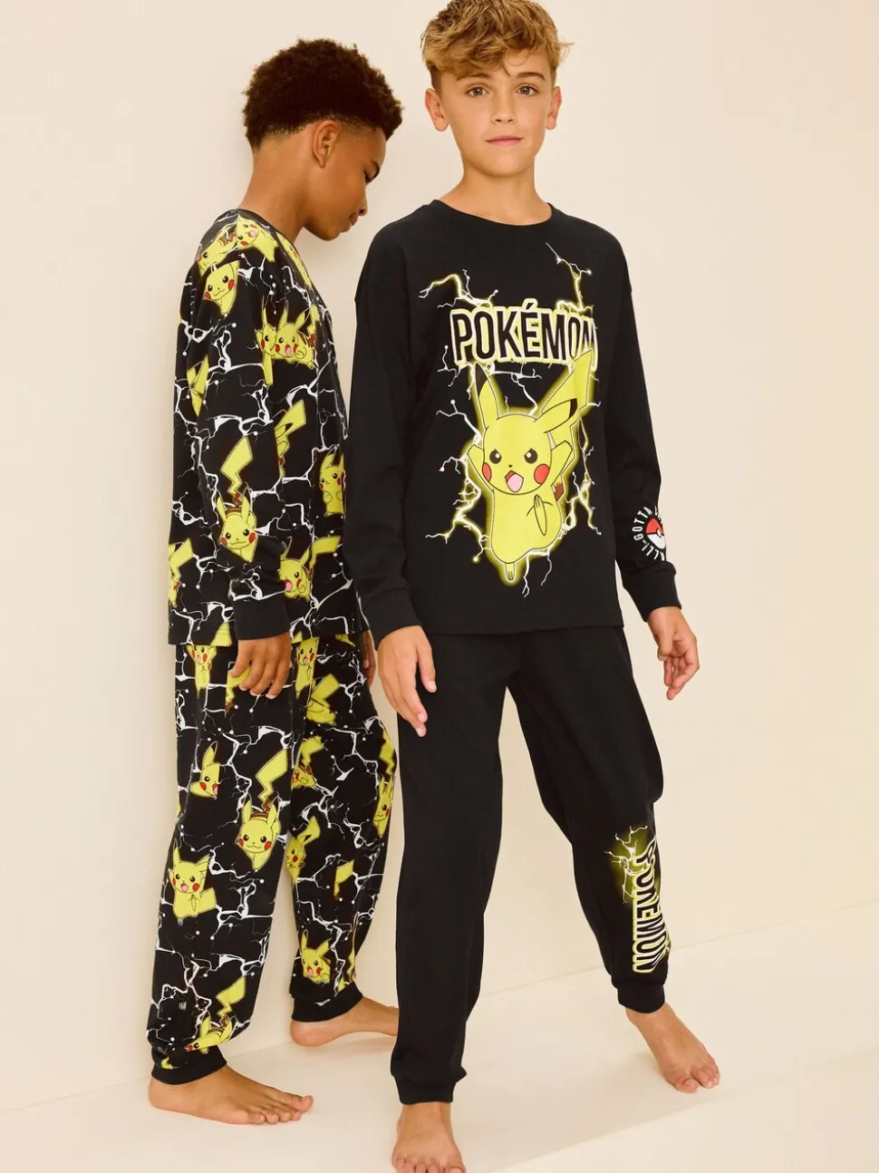 Pokémon geel/zwart - Verpakking van 2 pyjama's met lange mouwen (4-16 jr)