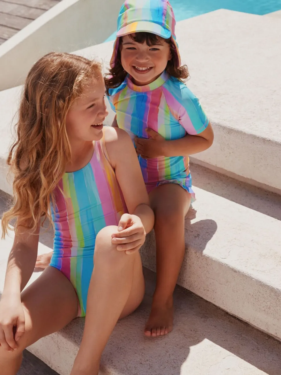 Regenboogstrepen - Badpak (3 mnd-10 jr)