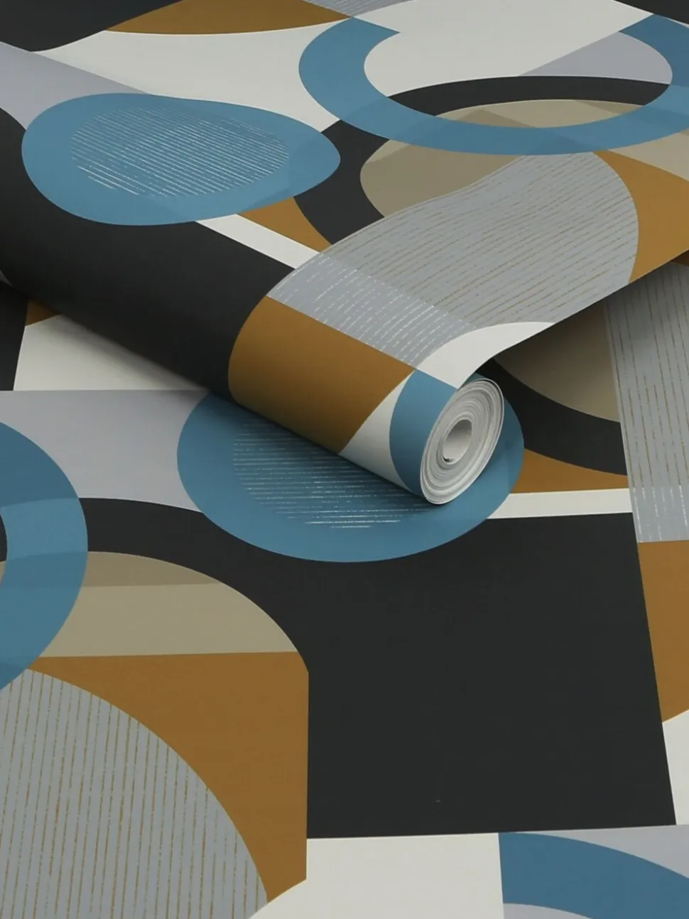 Retro Geometric Shapes 10M Wallpaper