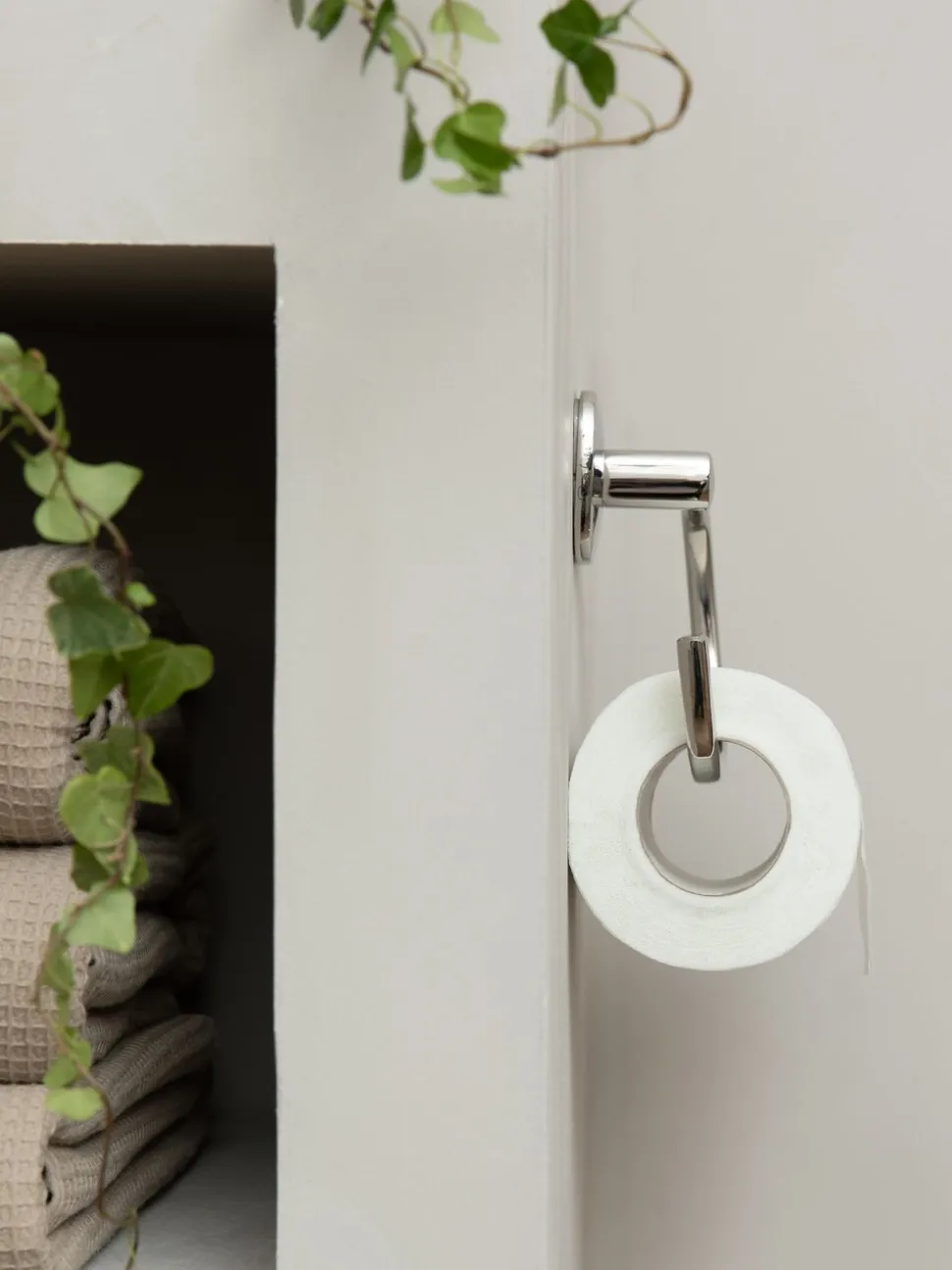Robert Welch Burford hangtoiletrolhouder