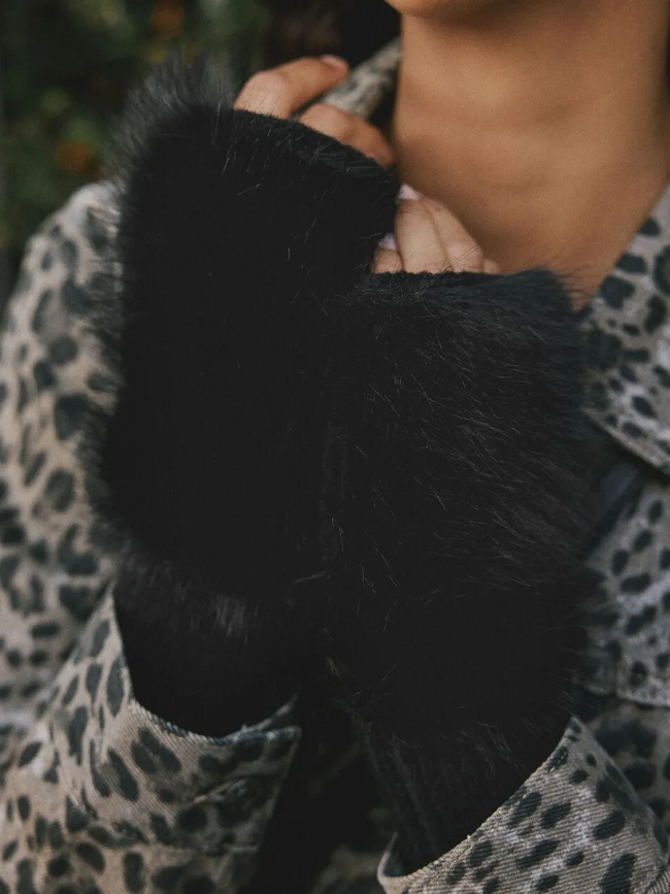 Rockett St George Faux Fur Handwarmers Gloves
