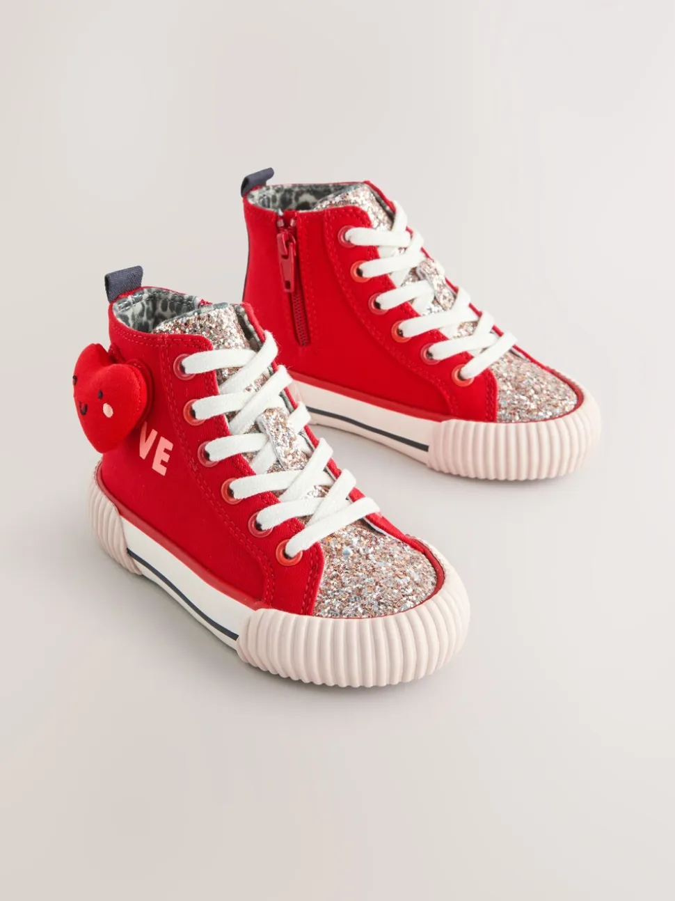 Rood met hartjesprint - Hoge sneakers