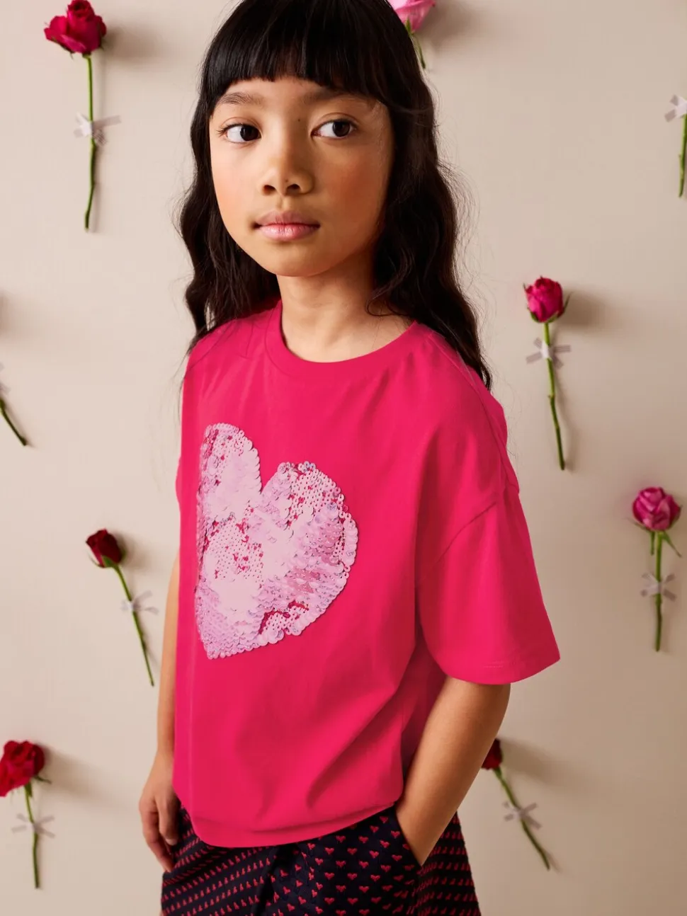 Rood met hartjesprint - T-shirt met lovertjes (3-16 jr)