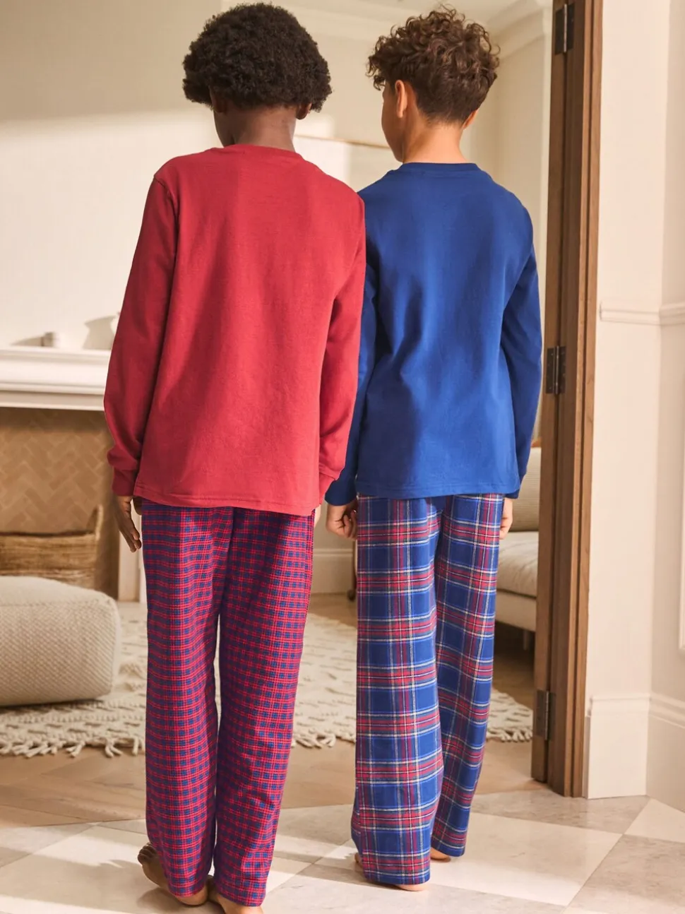 Rood/blauw - Set van 2 geweven geruite pyjama's met lange mouwen (3-16jr)