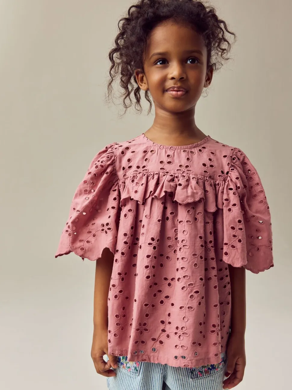 Roze - 100% katoenen broderie blouse met ruches (3-16jaar)