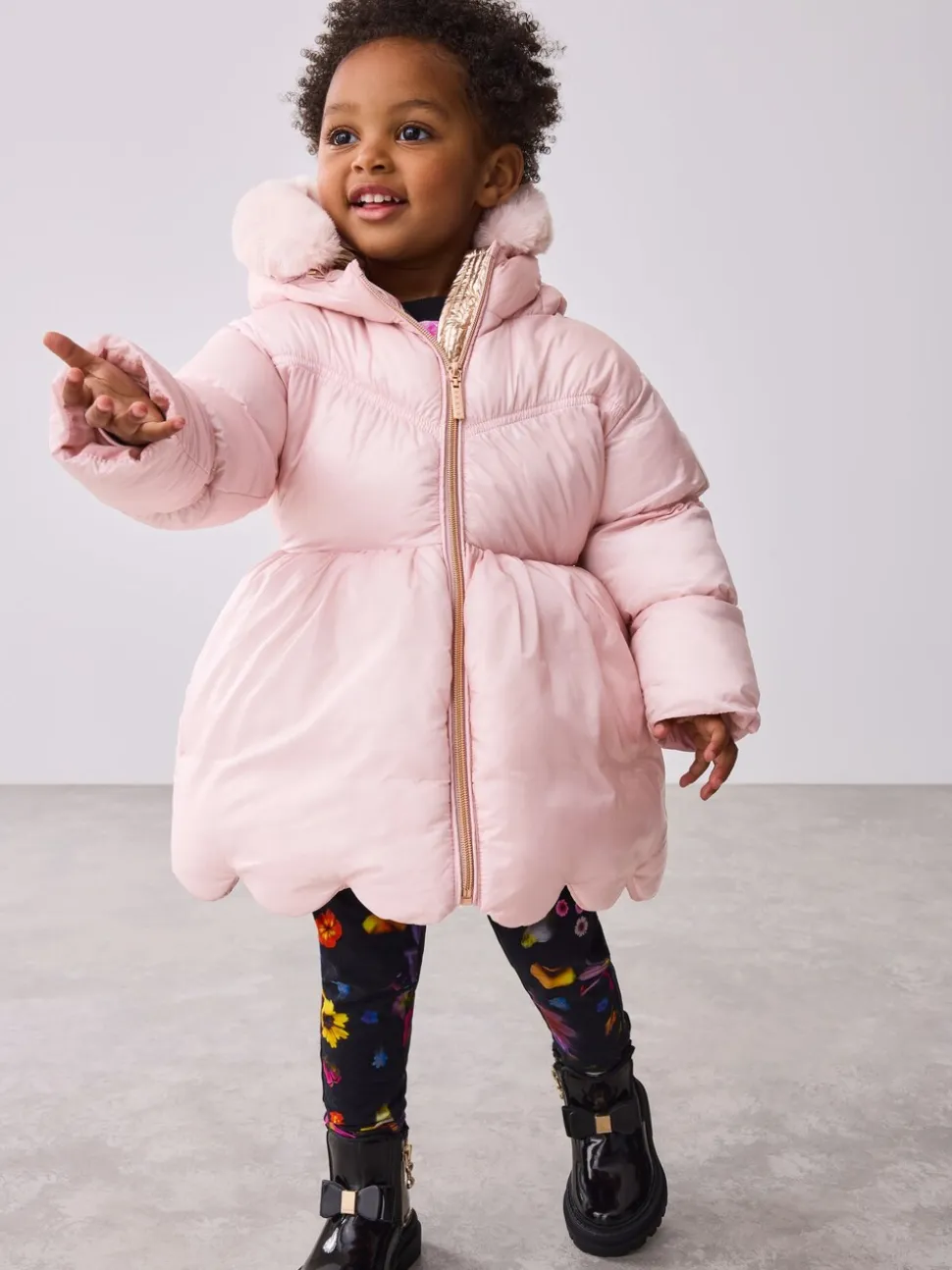 Roze - Baker by Ted Baker Regenbestendige gewatteerde jas met geschulpte rand en afneembare tas