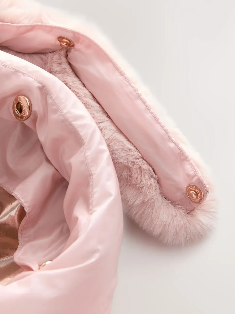 Roze - Baker by Ted Baker Regenbestendige gewatteerde jas met geschulpte rand en afneembare tas