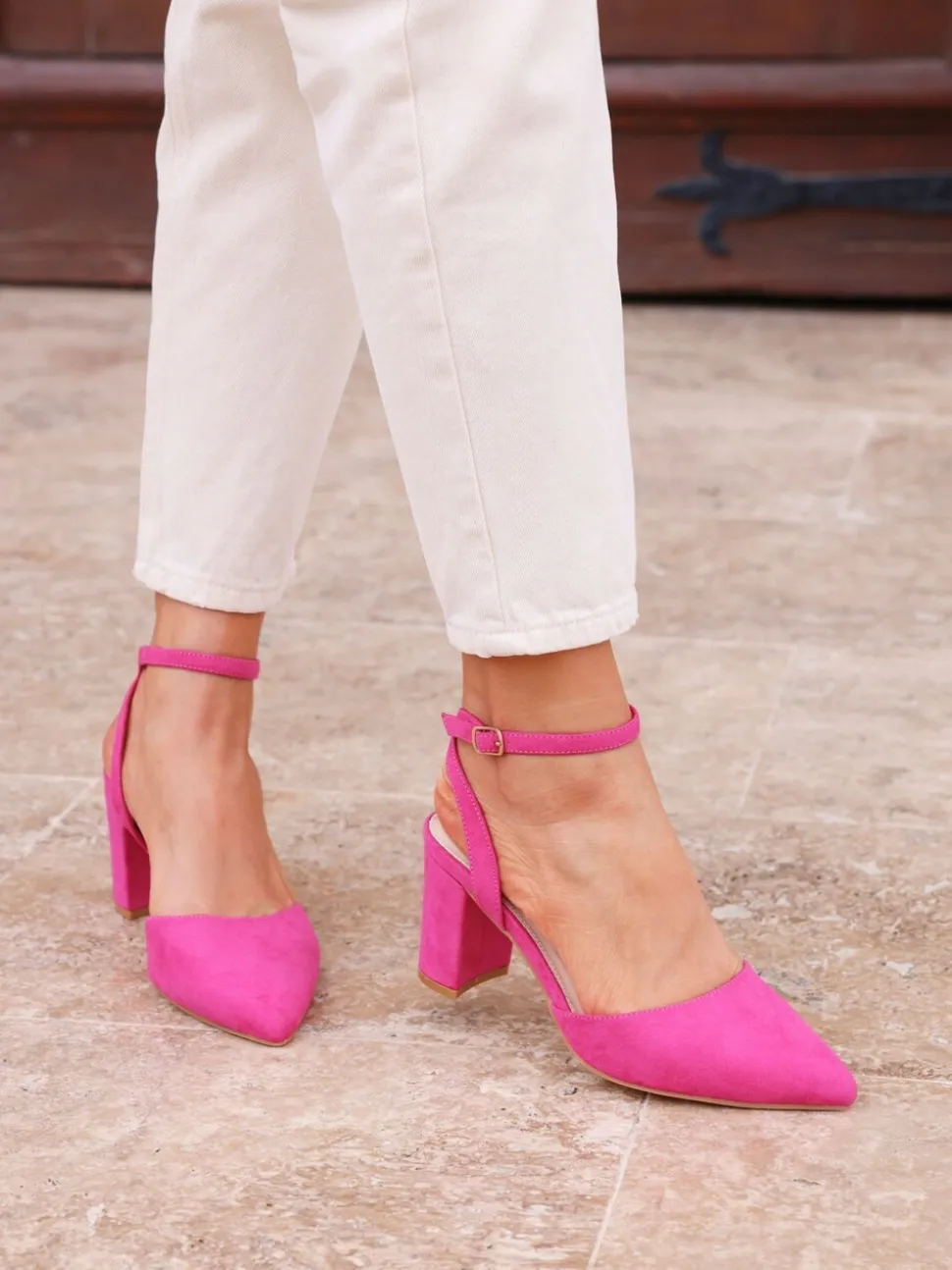 Roze - Linzi Larsa pumps met spitse neus en wijde pasvorm