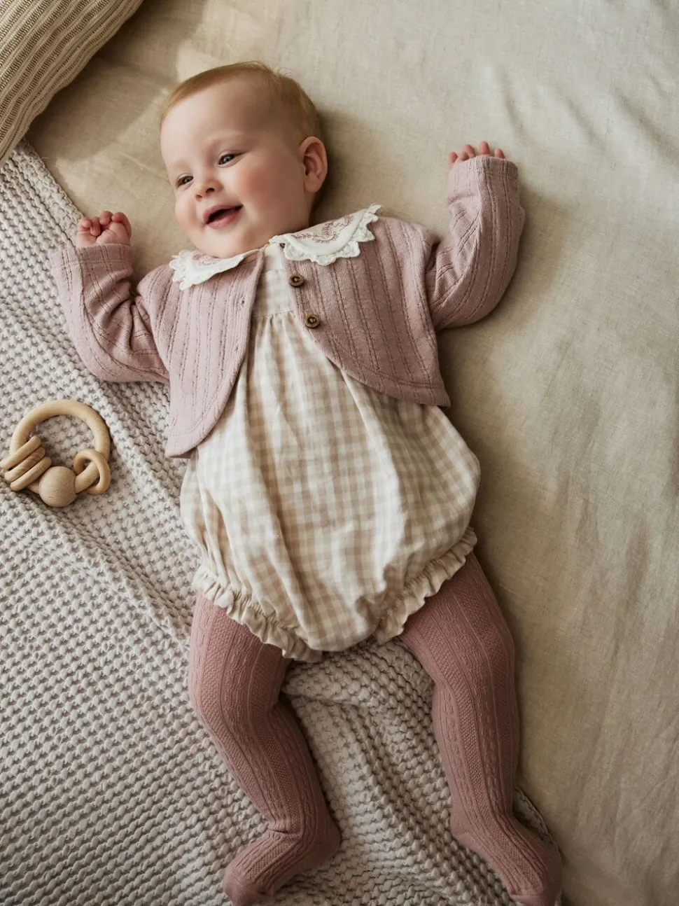 Roze - Rompertje met lange mouwen, bodysuit, vest en panty 4 -delige set (0maanden -2jaar)