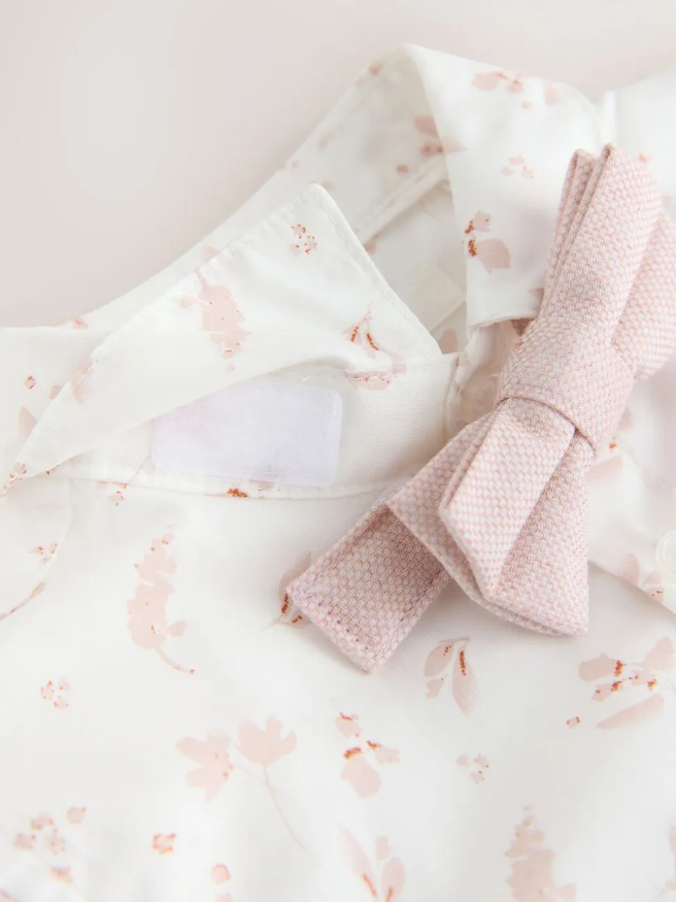 Roze - Set met gilet, overhemd, korte broek & stropdas (3mnd-9jr)