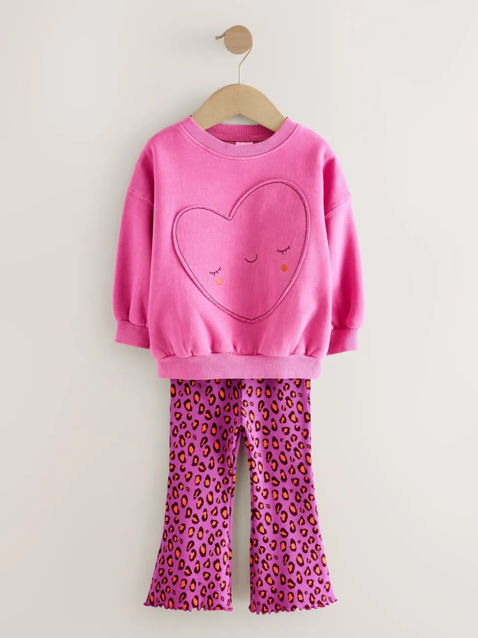 Roze dierenprint met hartjes - Set van sweatshirt en uitlopende legging (3mnd -7jr)