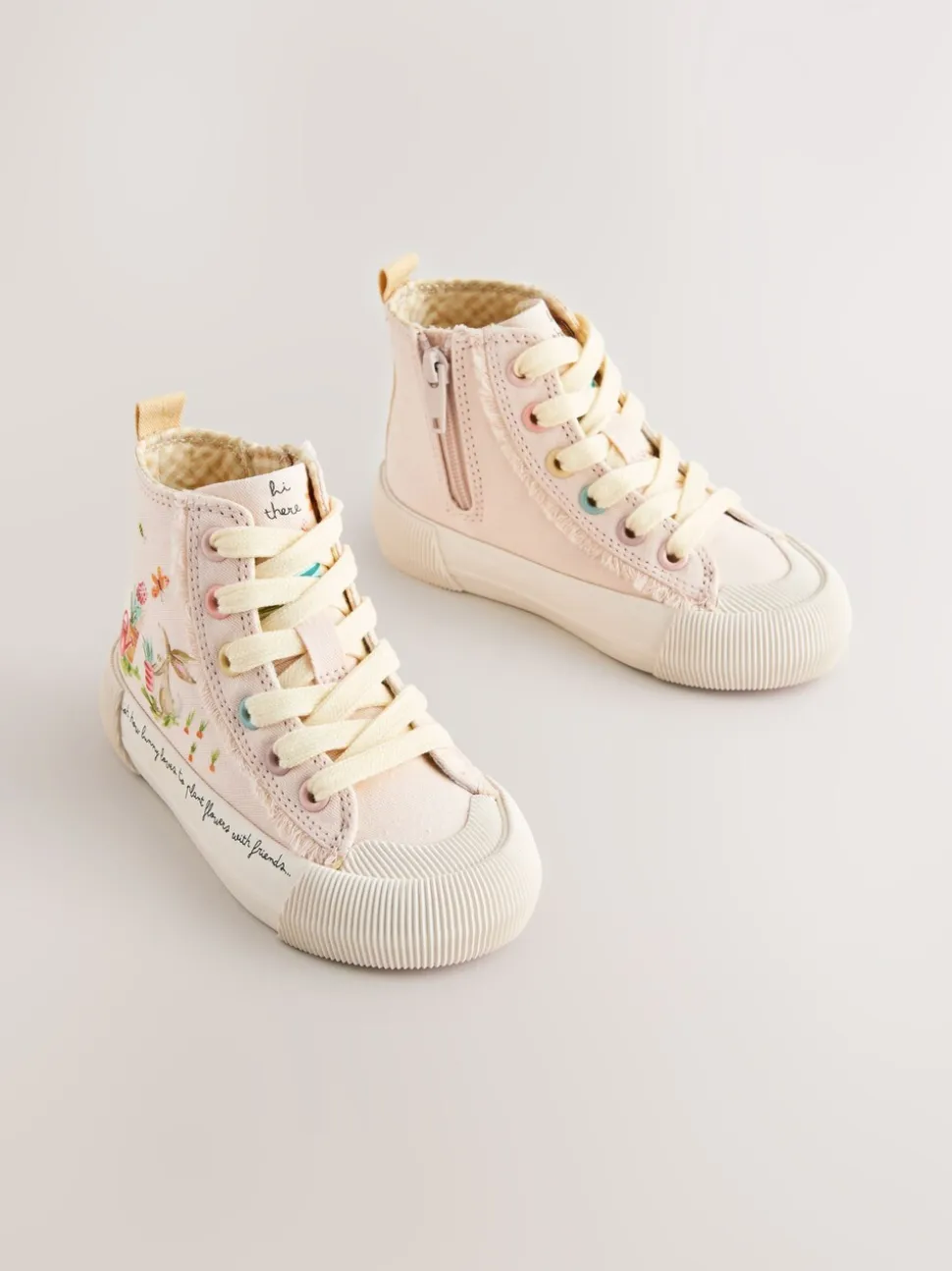 Roze met figuurtjes - Hoge sneakers