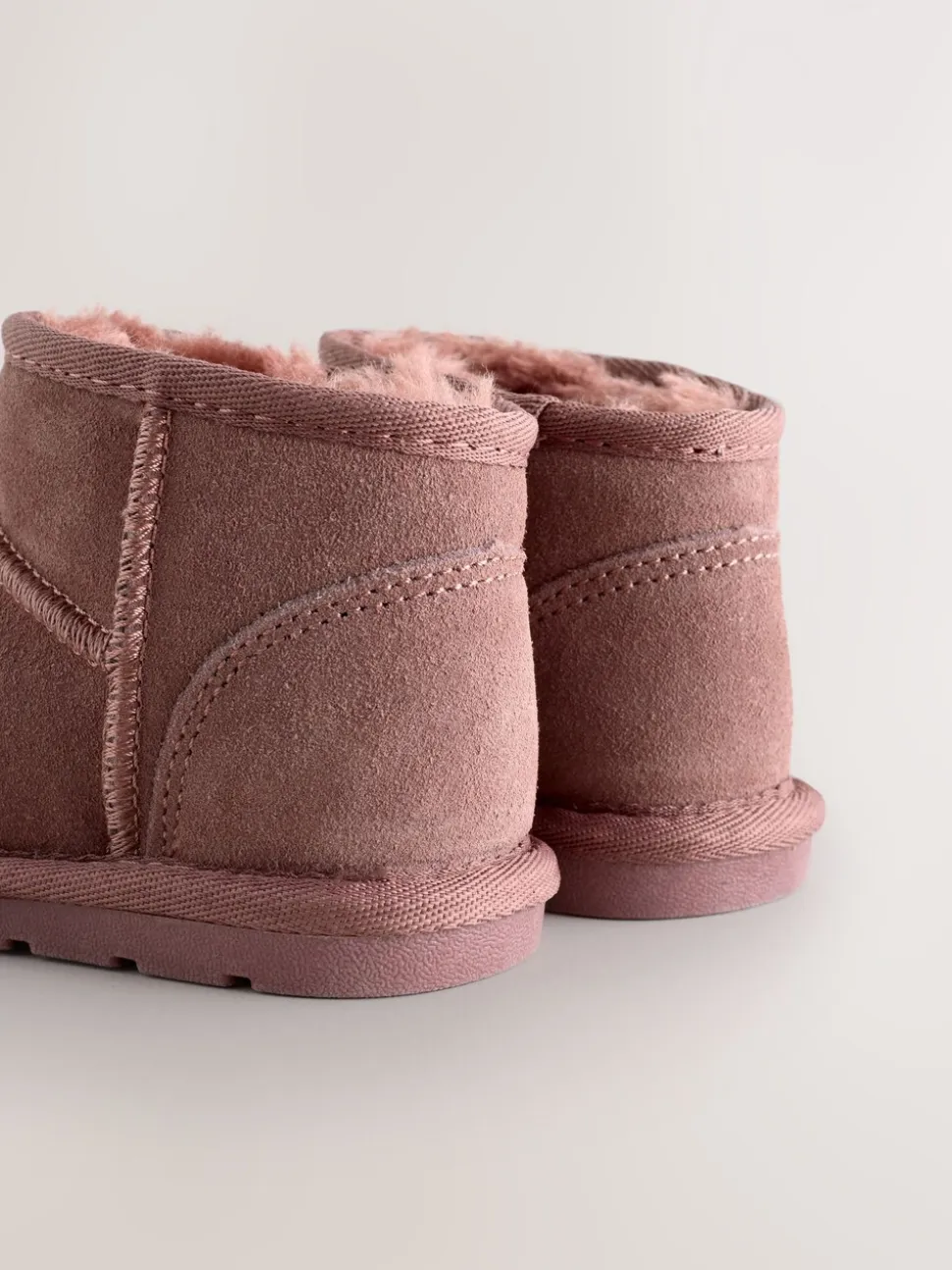 Roze waterafstotend - Suède instaplaarzen