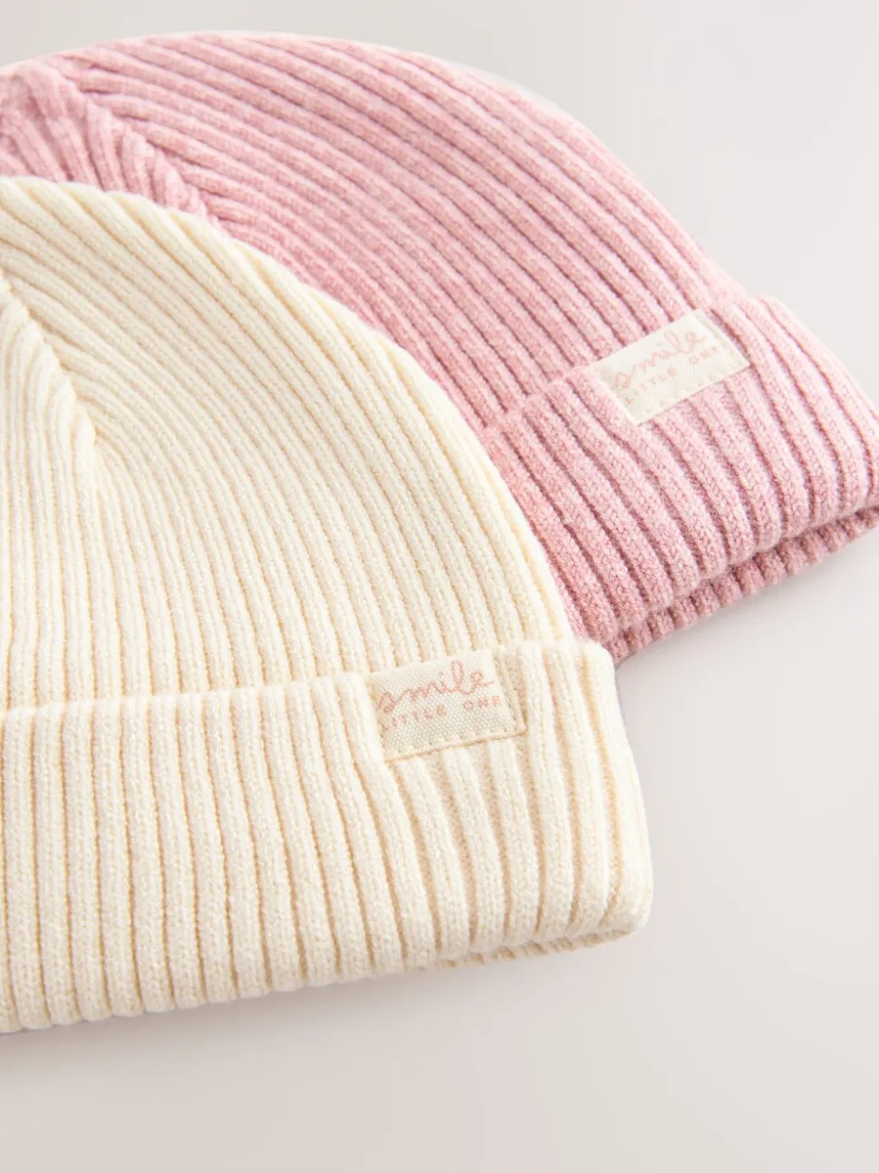 Roze/crème - Set van 2 gebreide babymutsen met kabelpatroon (0mnd-2jr)