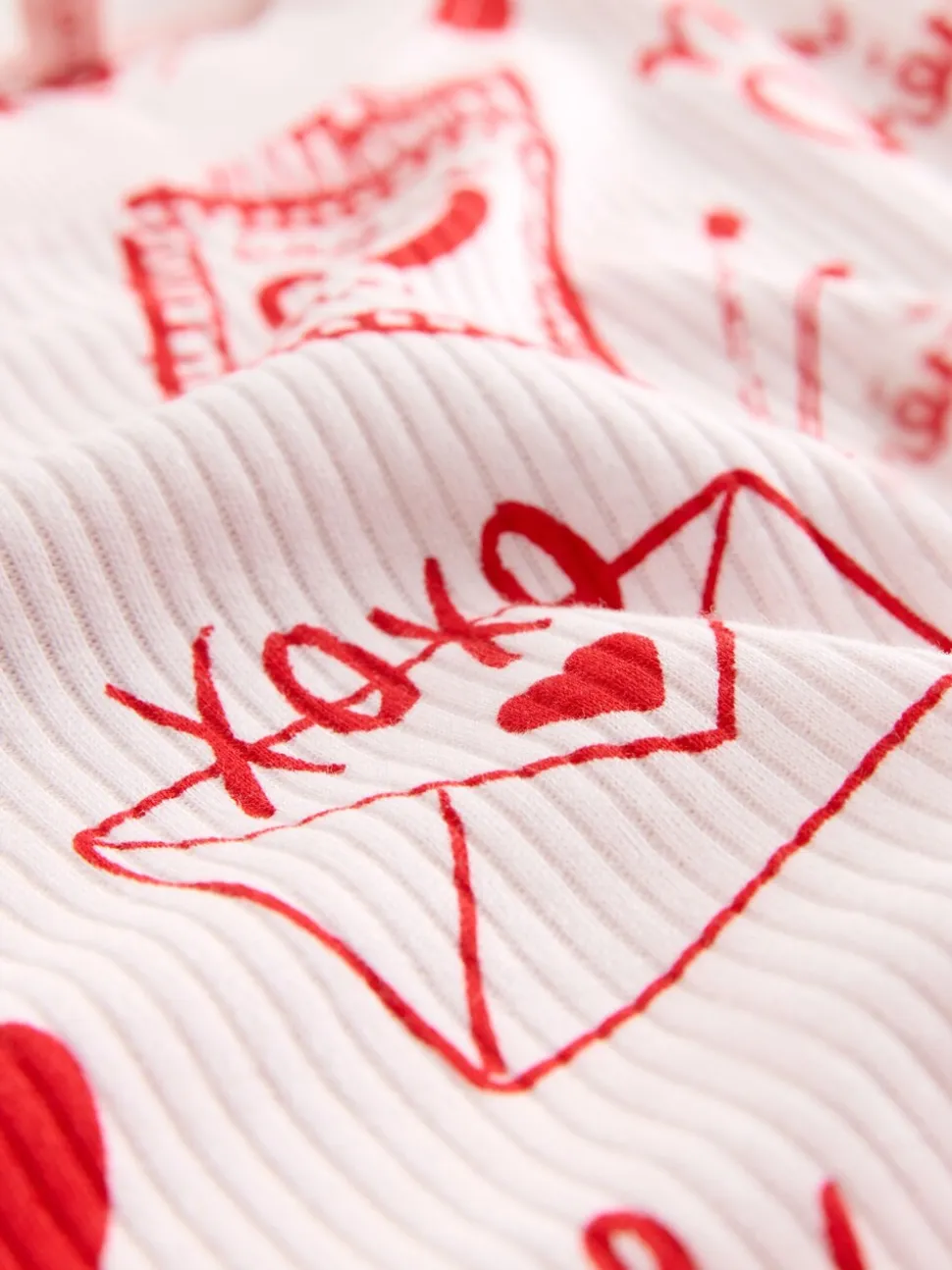 Roze/rood met hart - Geribbelde pyjama met lange mouwen