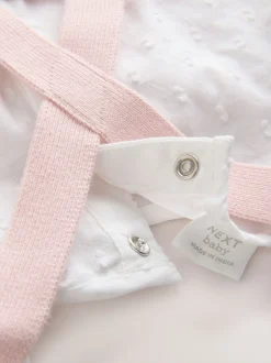 Roze/wit - 3 -delige babyset van rompertje en gebreide bretelbroeken met panty (0mnd-2jr)