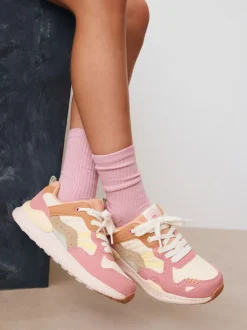 Rustig - Vetersneakers met kleurvlakken