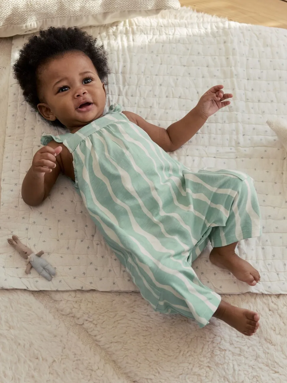 Saliegroen gestreept - Baby Long Leg Jersey Romper (0mths-3yrs)