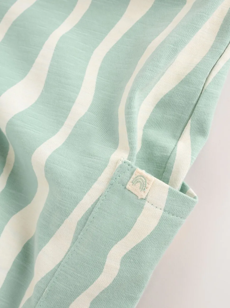 Saliegroen gestreept - Baby Long Leg Jersey Romper (0mths-3yrs)