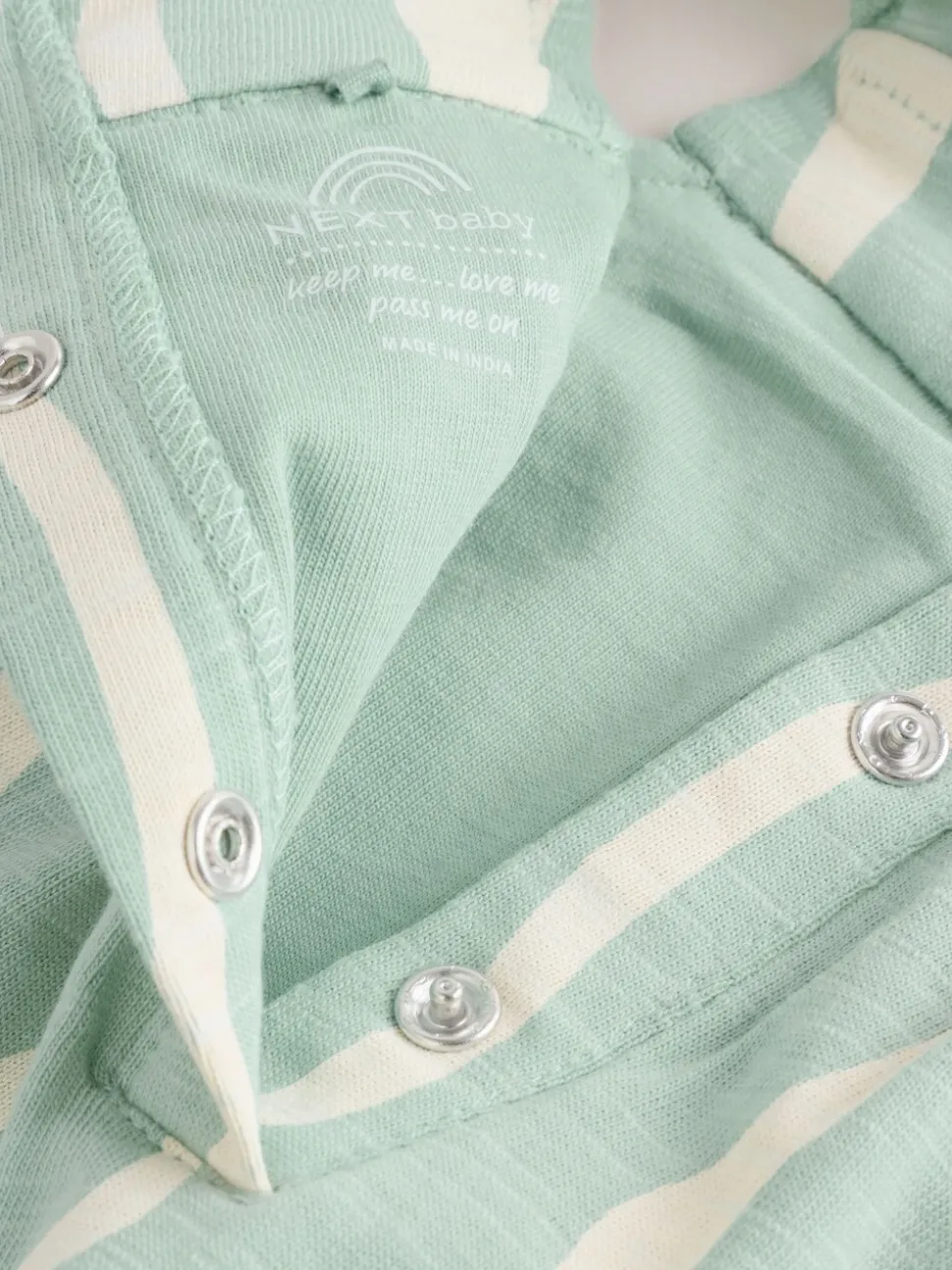Saliegroen gestreept - Baby Long Leg Jersey Romper (0mths-3yrs)